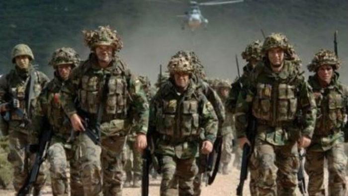 Ministrul Apărării din Germania: Este necesară o armată UE echivalentă cu forţele NATO