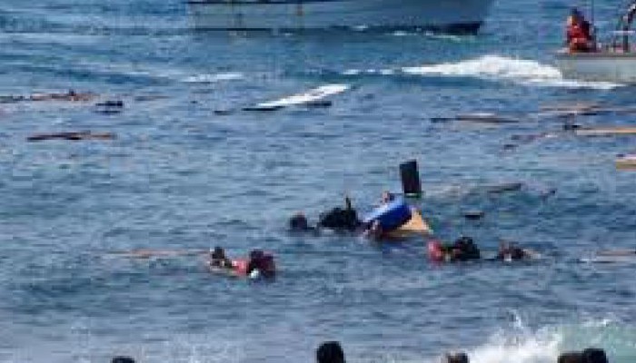 Peste 500 de migranți, salvați din apele Mării Mediterane