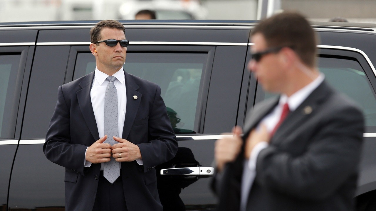 Secret Service: anchetă în cazul unui agent care s-a îndoit că va lua un glonț pentru Trump