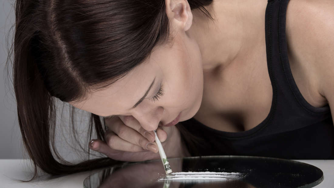 De ce este posibil ca femeile să devină mai dependente de cocaină decât bărbații