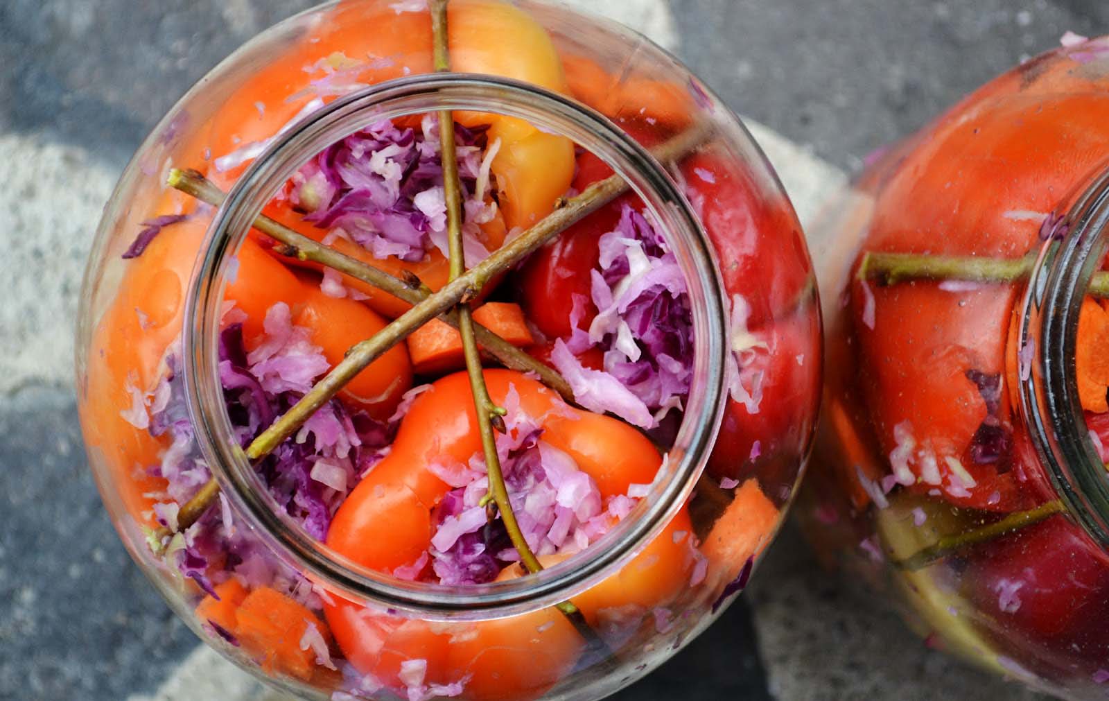 Ardei umpluți cu varză – rețeta ungurească de murături. Iată pașii și trucurile gospodinelor