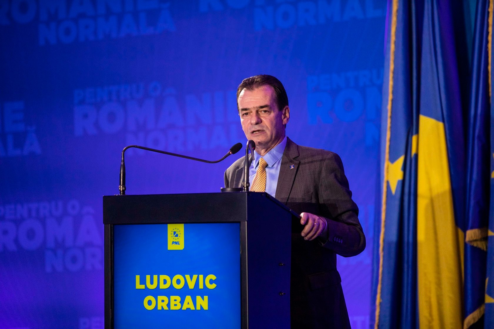 Ce salariu are premierul Romaniei