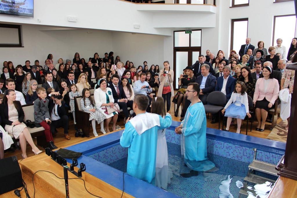 Ceremonia de Botez a unui penticostal