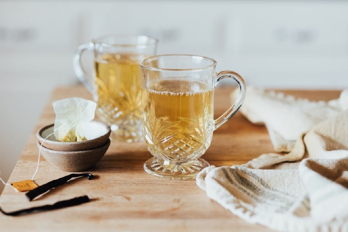 Este incredibil câte lucruri puteți face cu pliculețele după ce ați savurat un ceai preparat acasă! 8 moduri în care pot fi utilizate