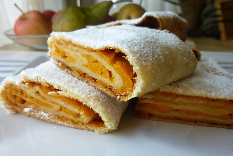 Rețete de plăcinte de dovleac din toată România. Cum gătesc gospodinele acest deliciu al toamnei