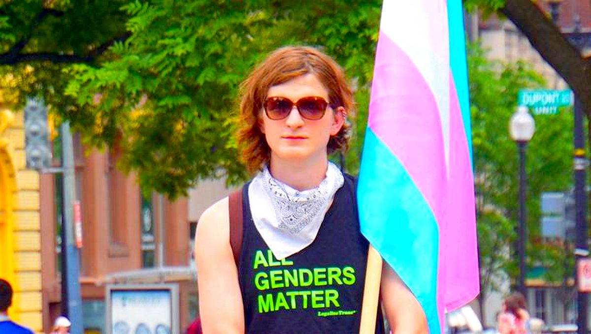 Ce înseamnă transgender. Cum recunoști o astfel de persoană