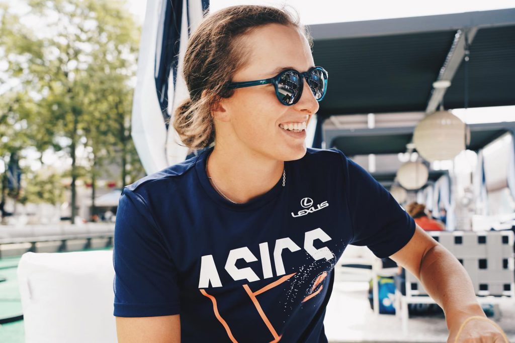 Pe ce loc se află Iga Swiatek, jucătoarea de tenis din Varșovia, în topul WTA. La 19 ani, a înfrânt-o pe Simona Halep la Roland Garros