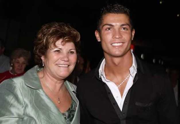 Povestea impresionantă a lui Cristiano Ronaldo. Cum a încercat mama lui să-l avorteze. Dezvăluiri șocante