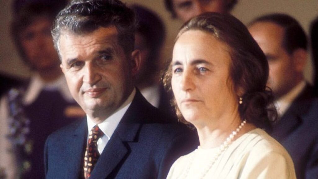Imagini rare cu Elena Ceaușescu din tinerețe. Secretul rușinos al Tovarășei