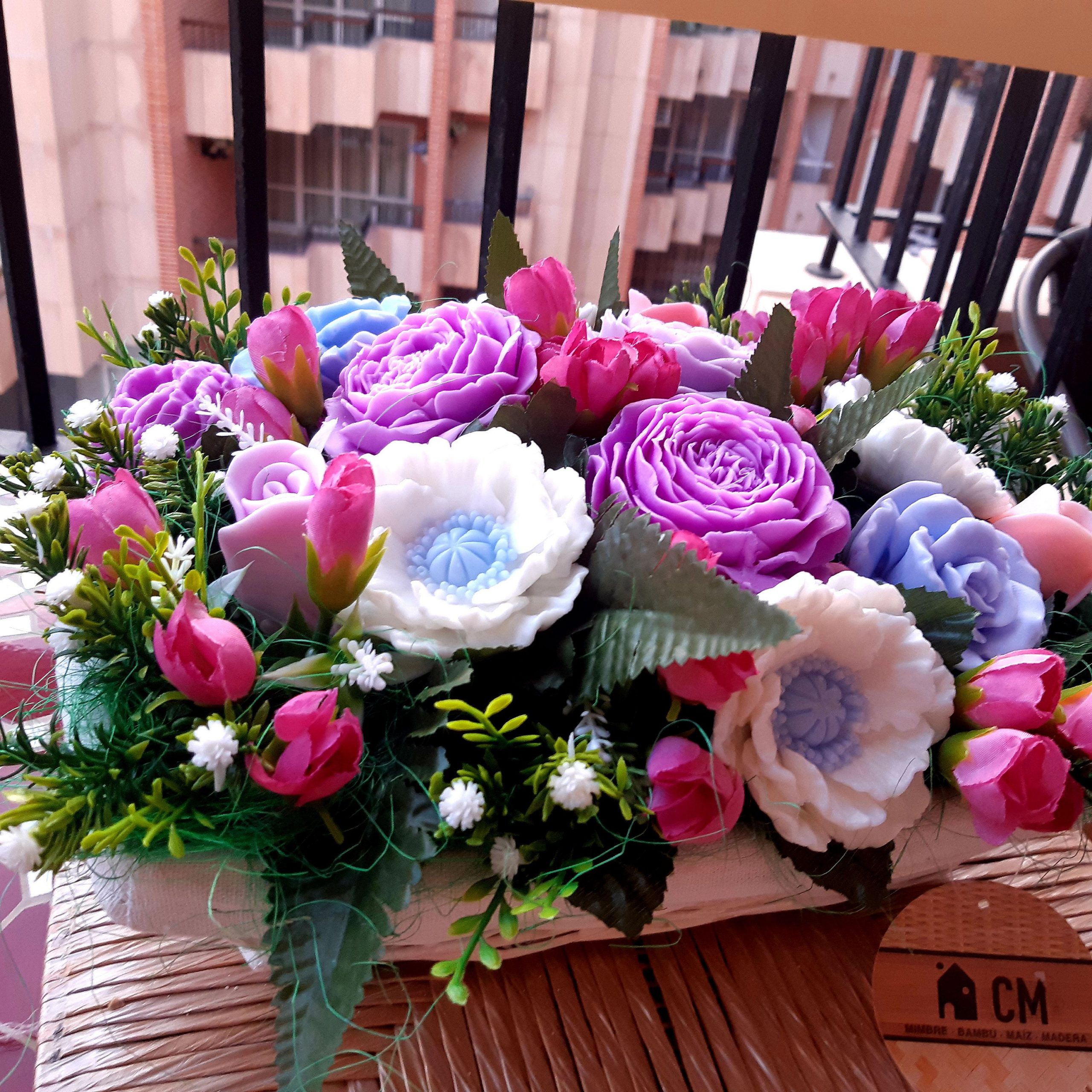 Afaceri cu flori de săpun- cum poți transforma un hobby în principala sursă de venit