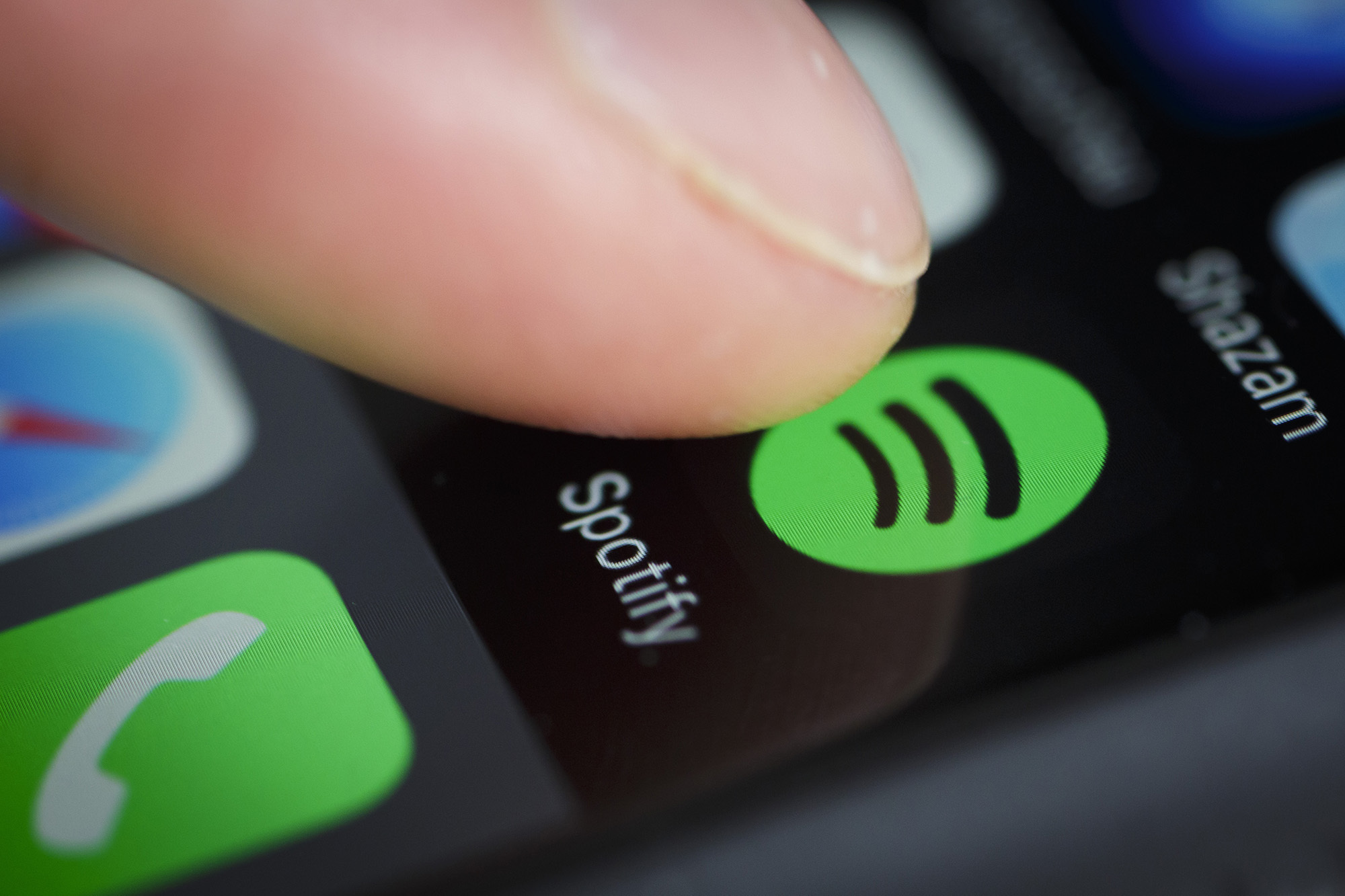 Spotify poate fi accesat de pe orice dispozitiv 