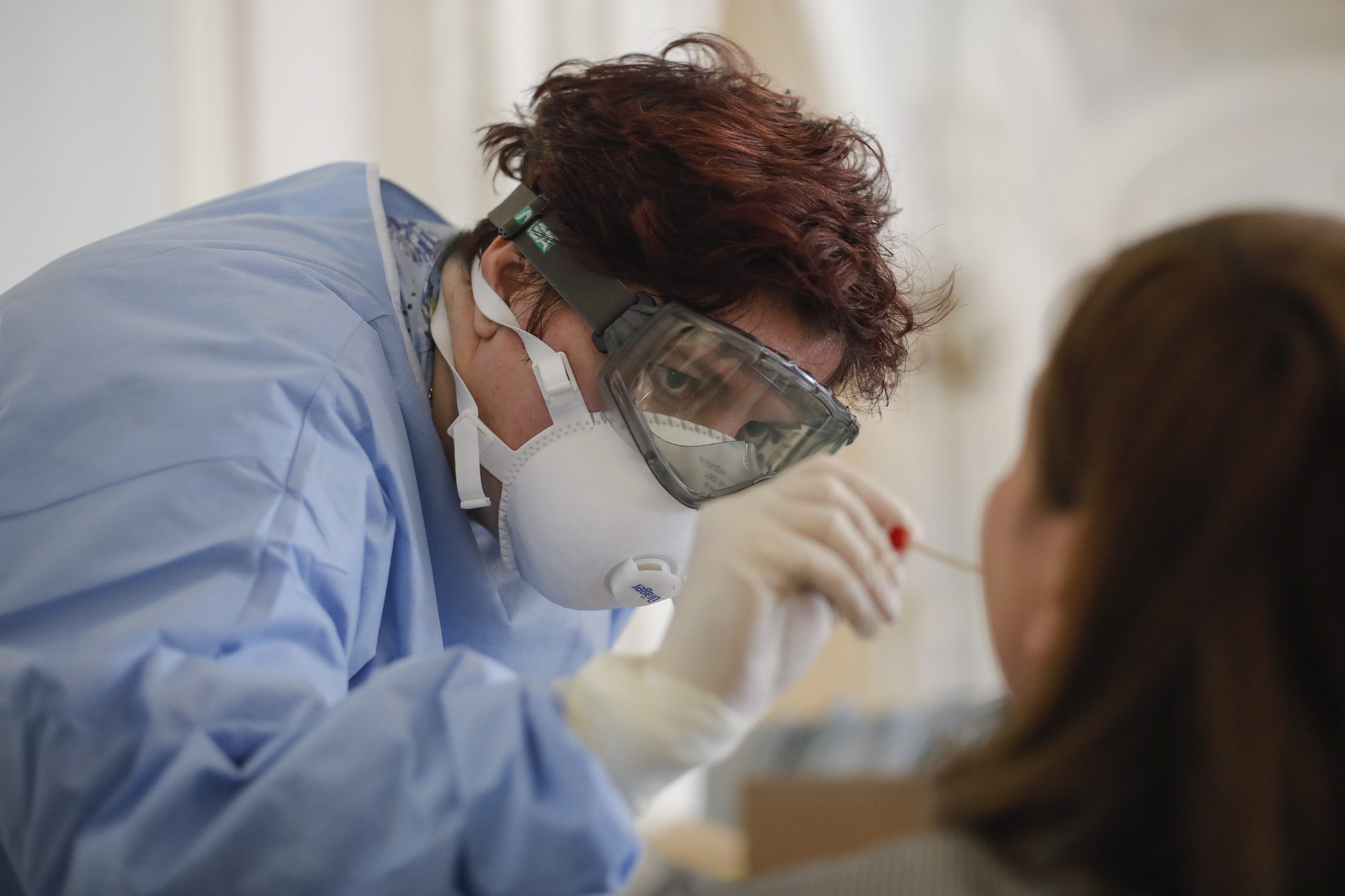 Ce să nu faci înainte de testul COVID pentru ca rezultatul să fie relevant