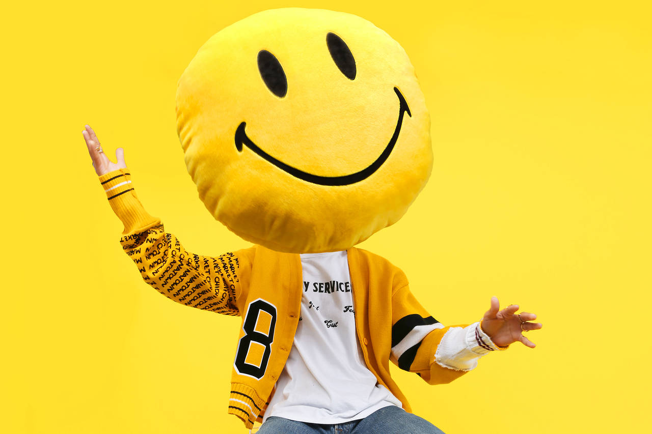 Fața zâmbitoare este folosită peste tot în zilele noastre