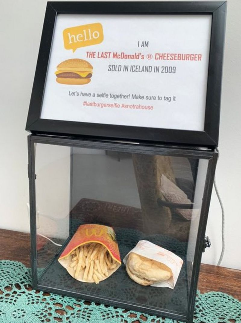 Cum arată, după zece ani, ultimul hamburger McDonald’s din Islanda