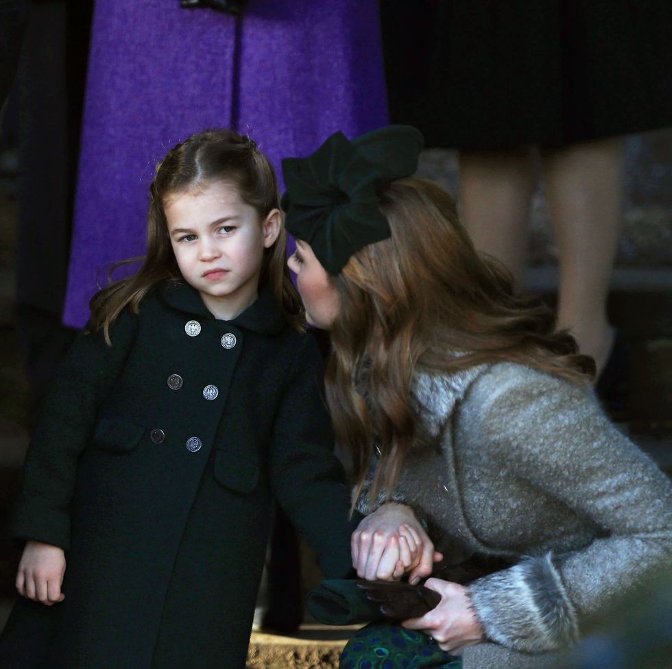 Cum comunică Kate Middleton cu cei trei copii