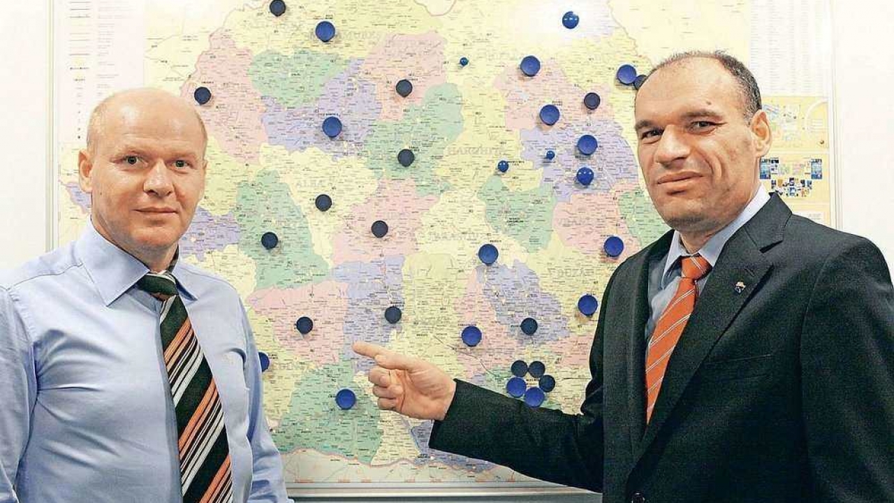 Dragoș Pavăl (stânga) și Adrian Pavăl (dreapta), fondatorii Dedeman