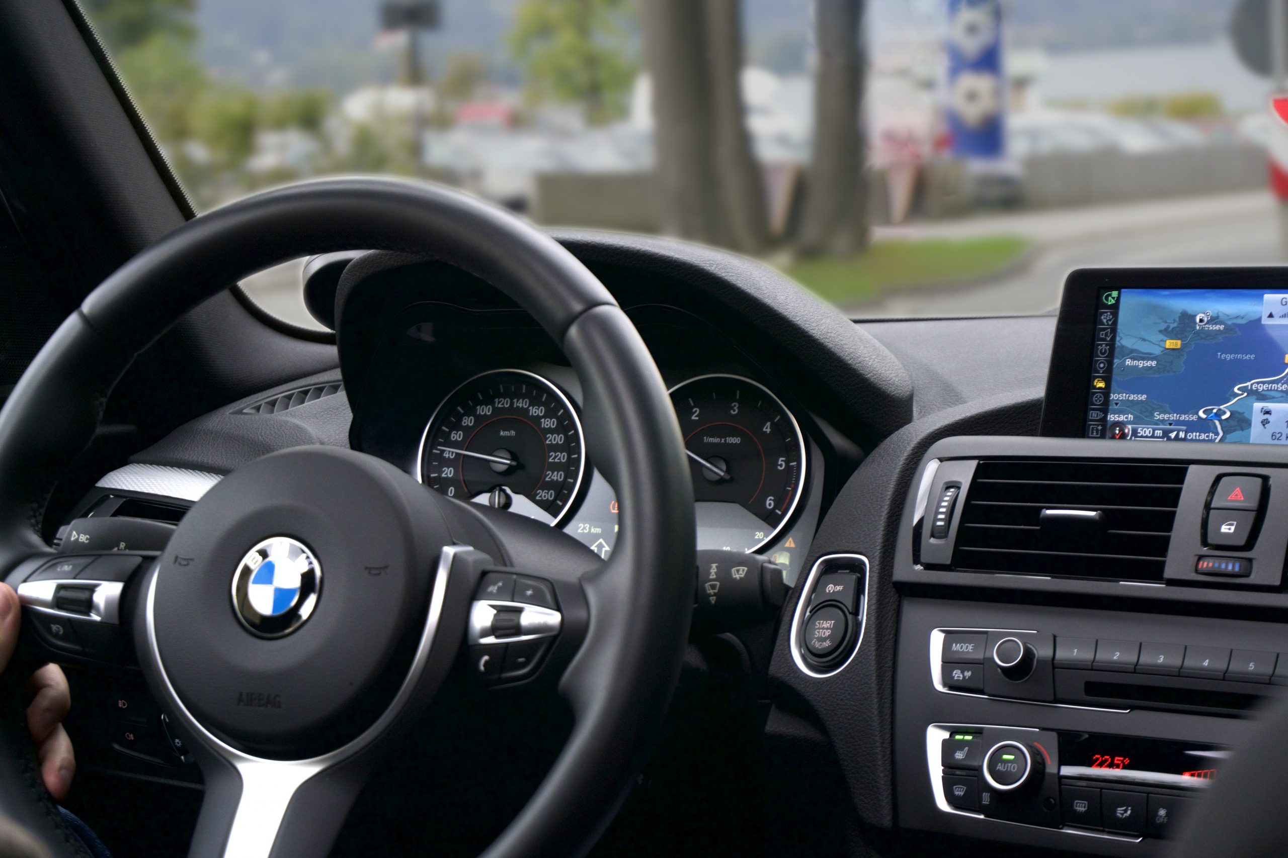 Martori de bord BMW – ghid util pentru șoferi, cu explicații ale avariilor