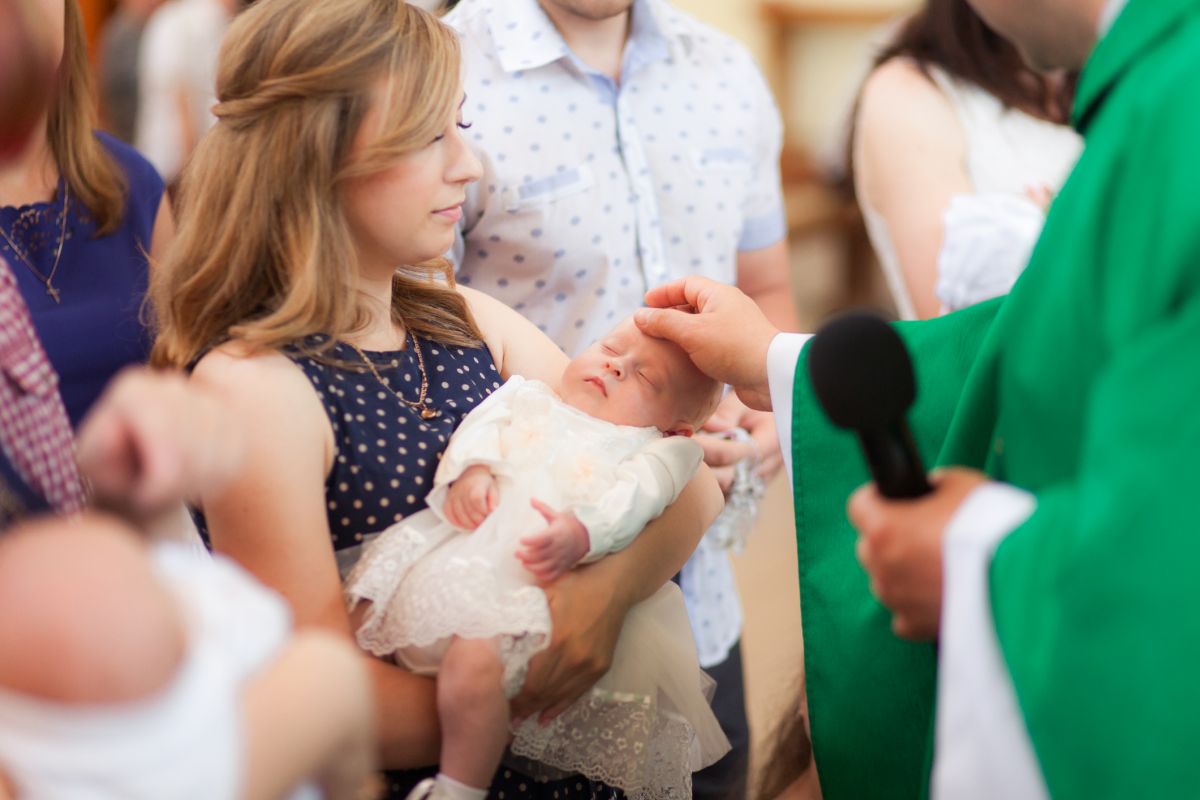 Nașii de botez, părinți spirituali 