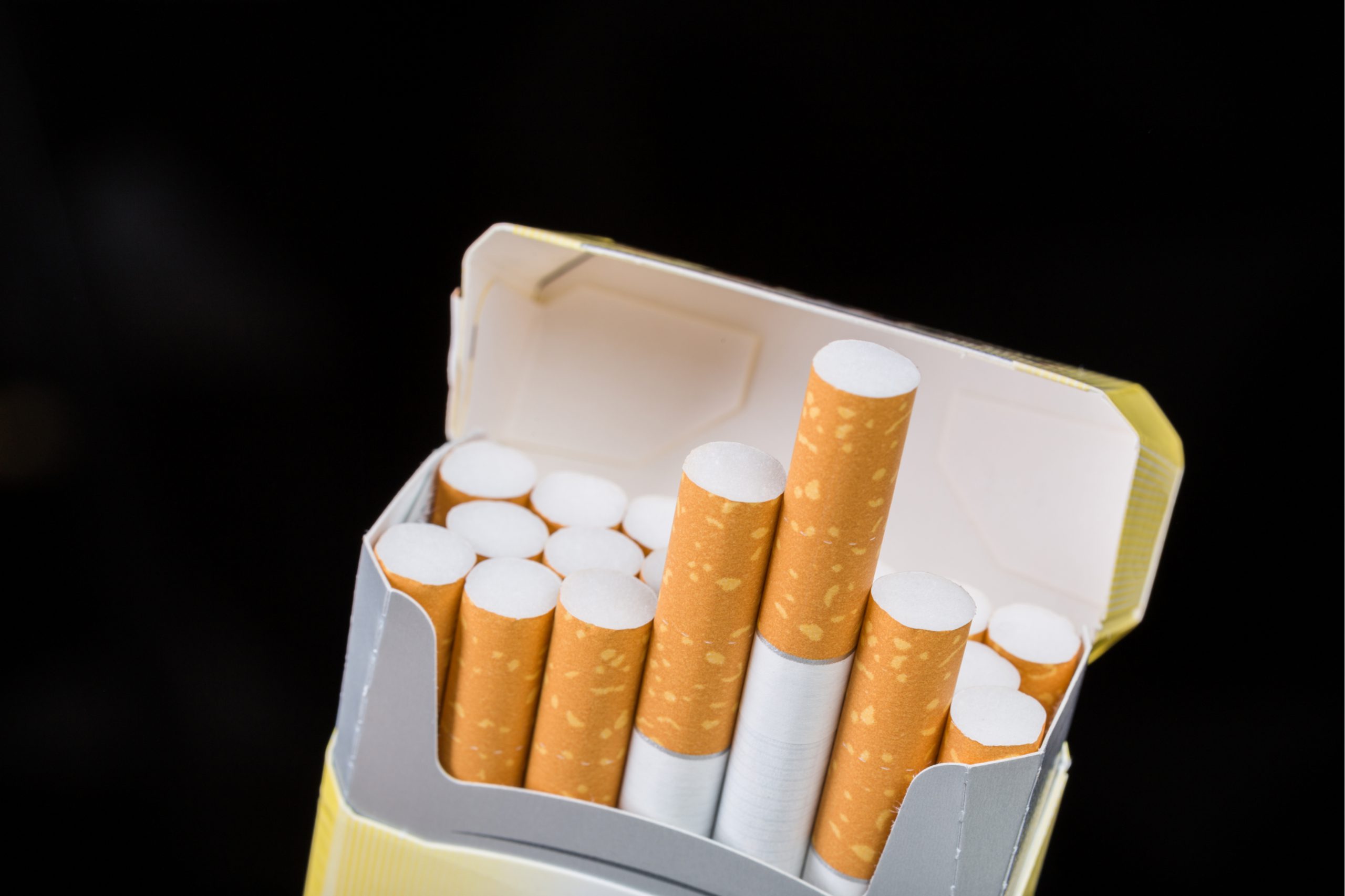 Prețul țigărilor va crește de două ori în 2021