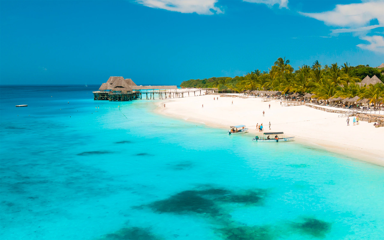 Plajă exotică din Zanzibar