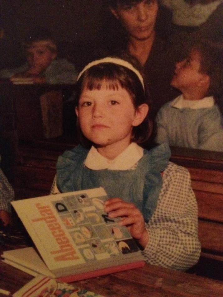 Elena Gheorghe, la vârsta de 7 ani