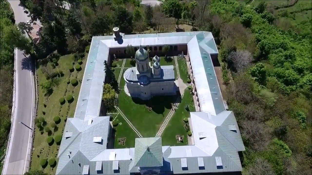 Obiective turistice în Dâmbovița. Mănăstirea Dealu