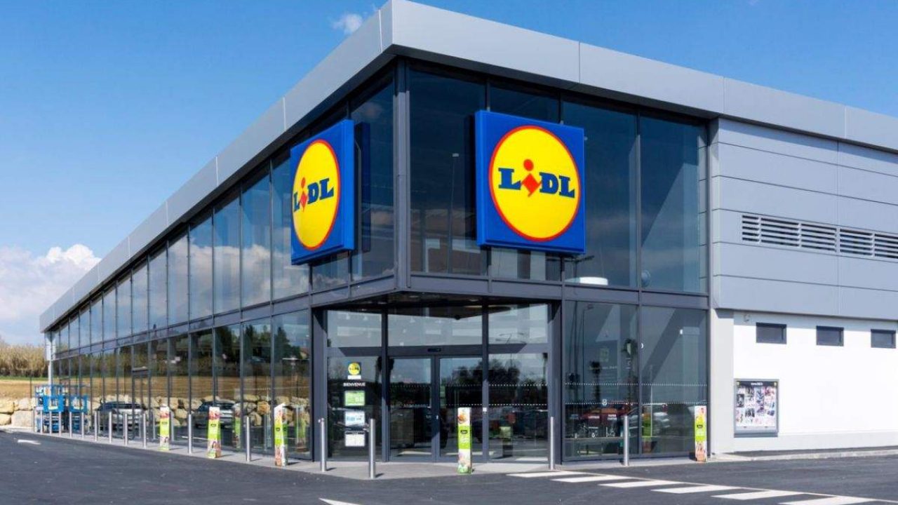 Programul Lidl de sărbători 2020. Când vor fi închise magazinele pentru Crăciun și Revelion