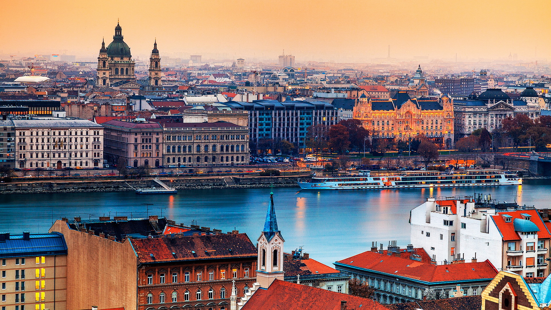Budapeste este situata intr-un cadru natural perfect