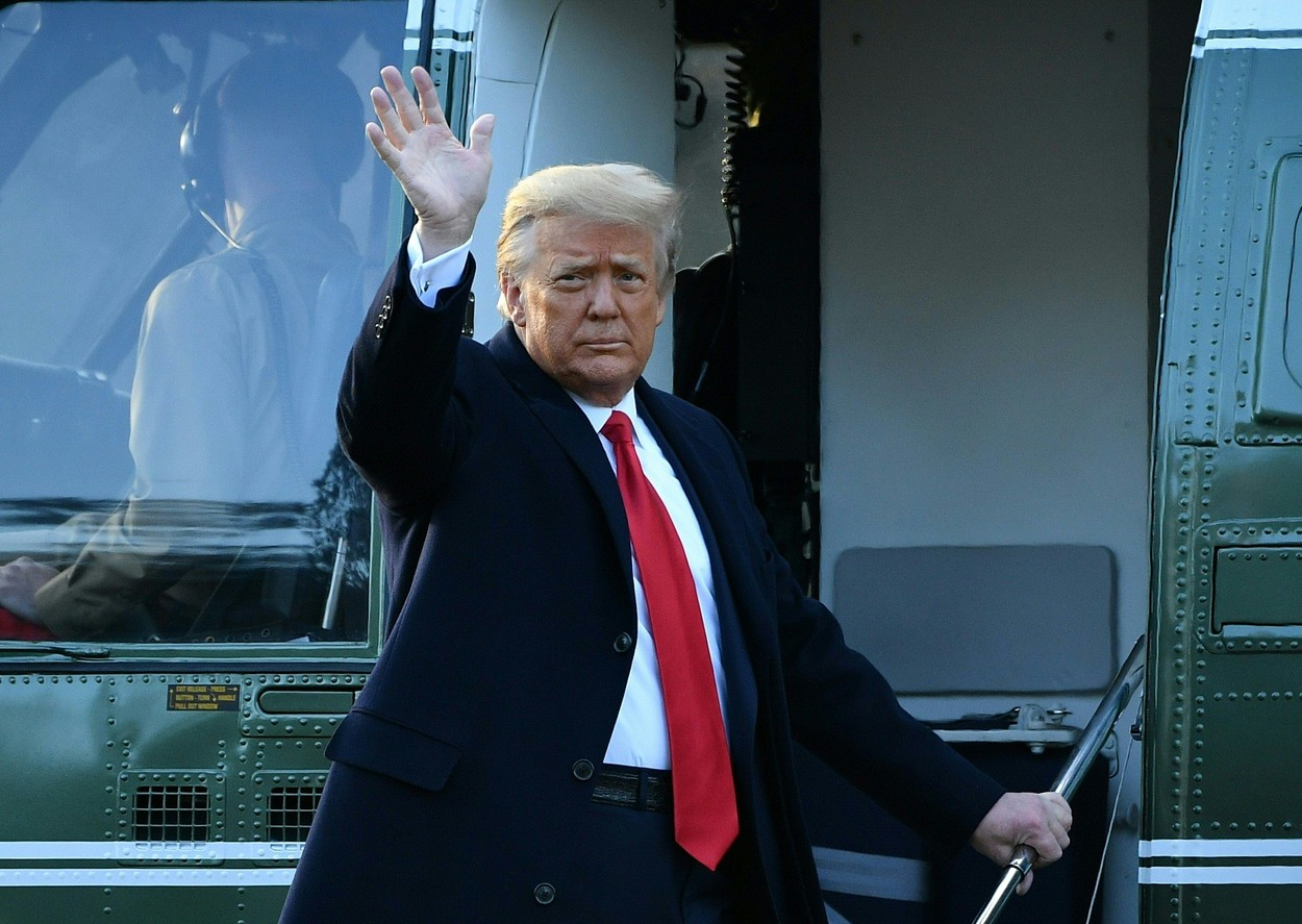 Ce i-a scris Donald Trump lui Joe Biden inainte de a parasi Casa Alba
