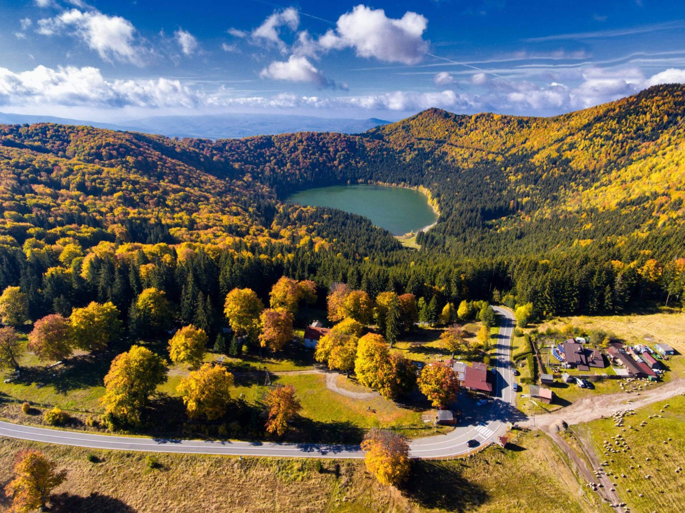 Lacul Sfânta Ana este singurul lac vulcanic din Europa