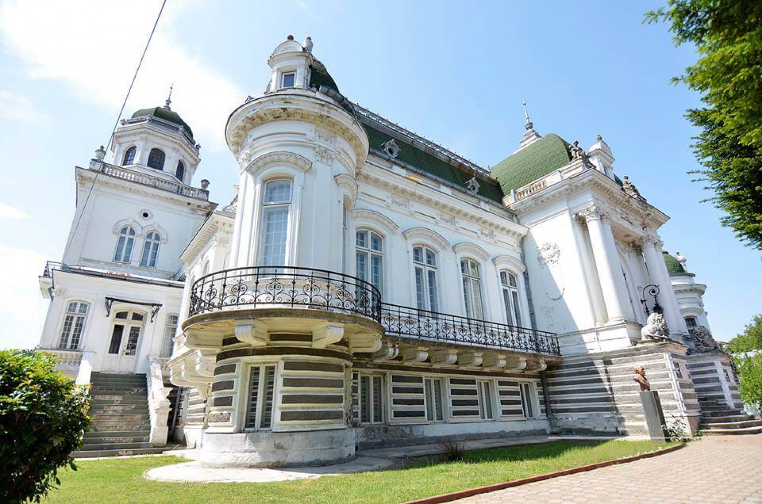 Obiective turistice în Dolj. Palatul Marincu