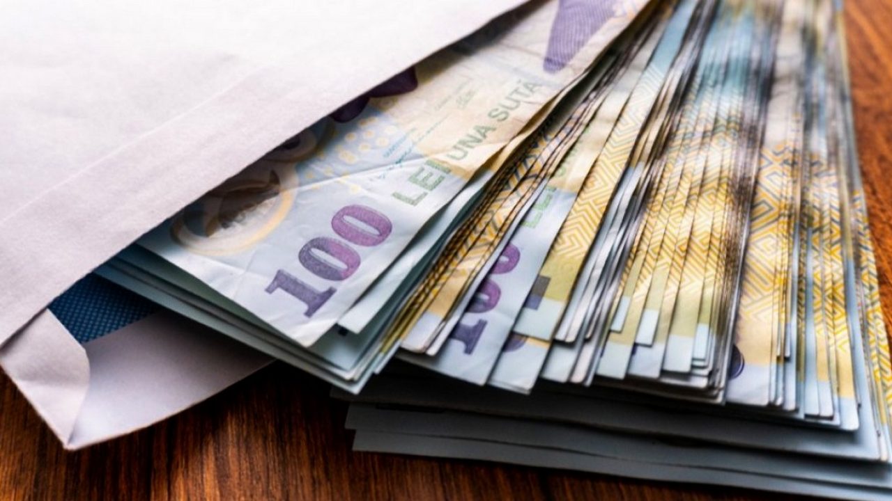 Cine câștigă 25.000 de euro pe lună în România