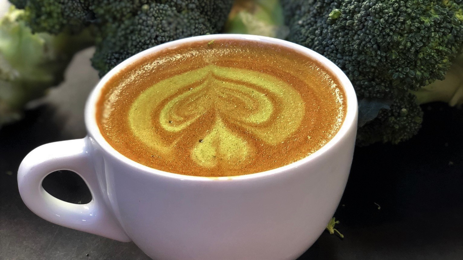 Cafeaua cu broccoli un nou trend alimentar pentru cei cărora nu le place leguma