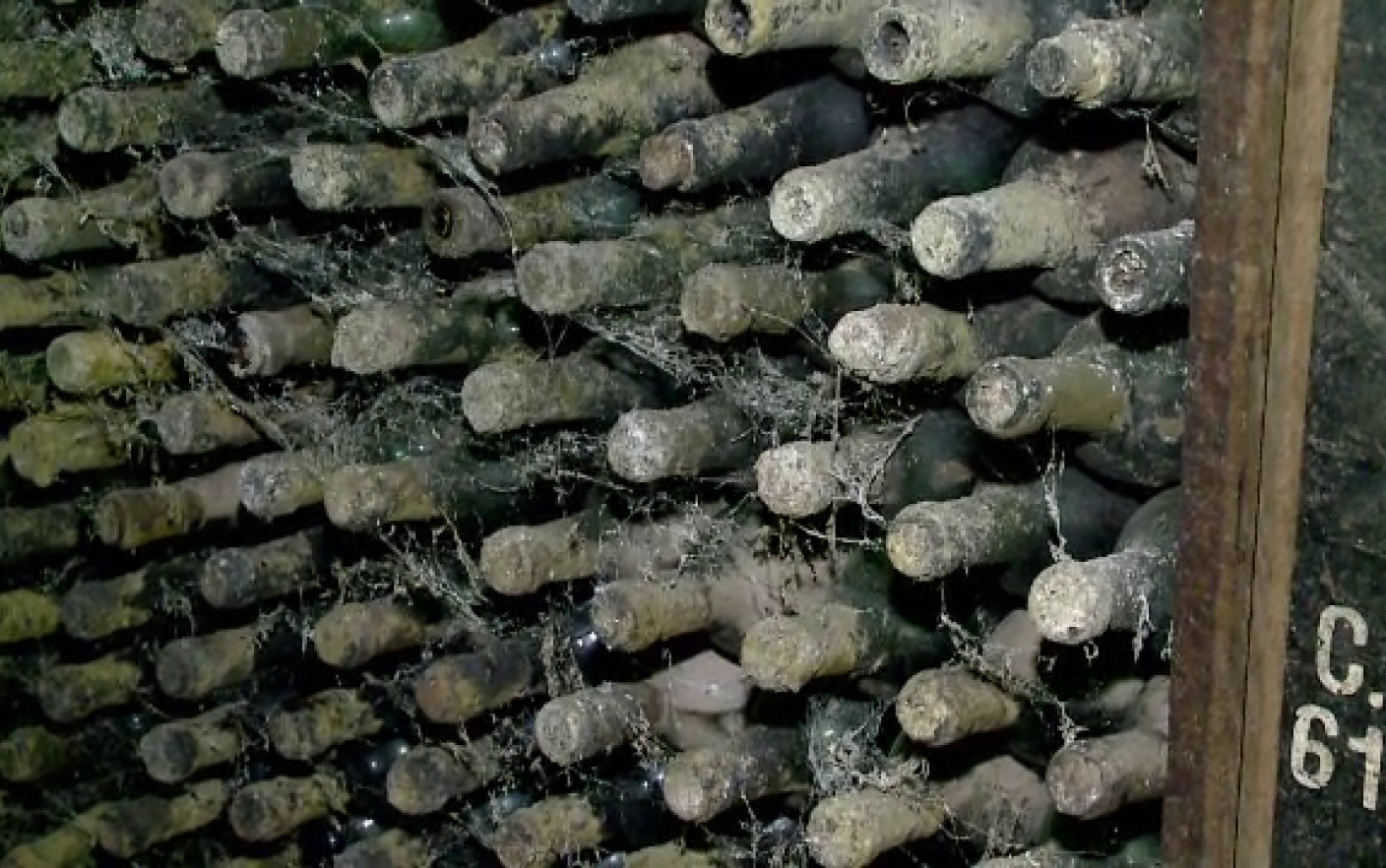 Cea mai veche sticla de vin are 1650 de ani