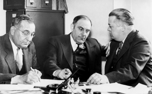 Victor Lustig, la întâlnirile cu baronii afacerilor cu fier vechi
