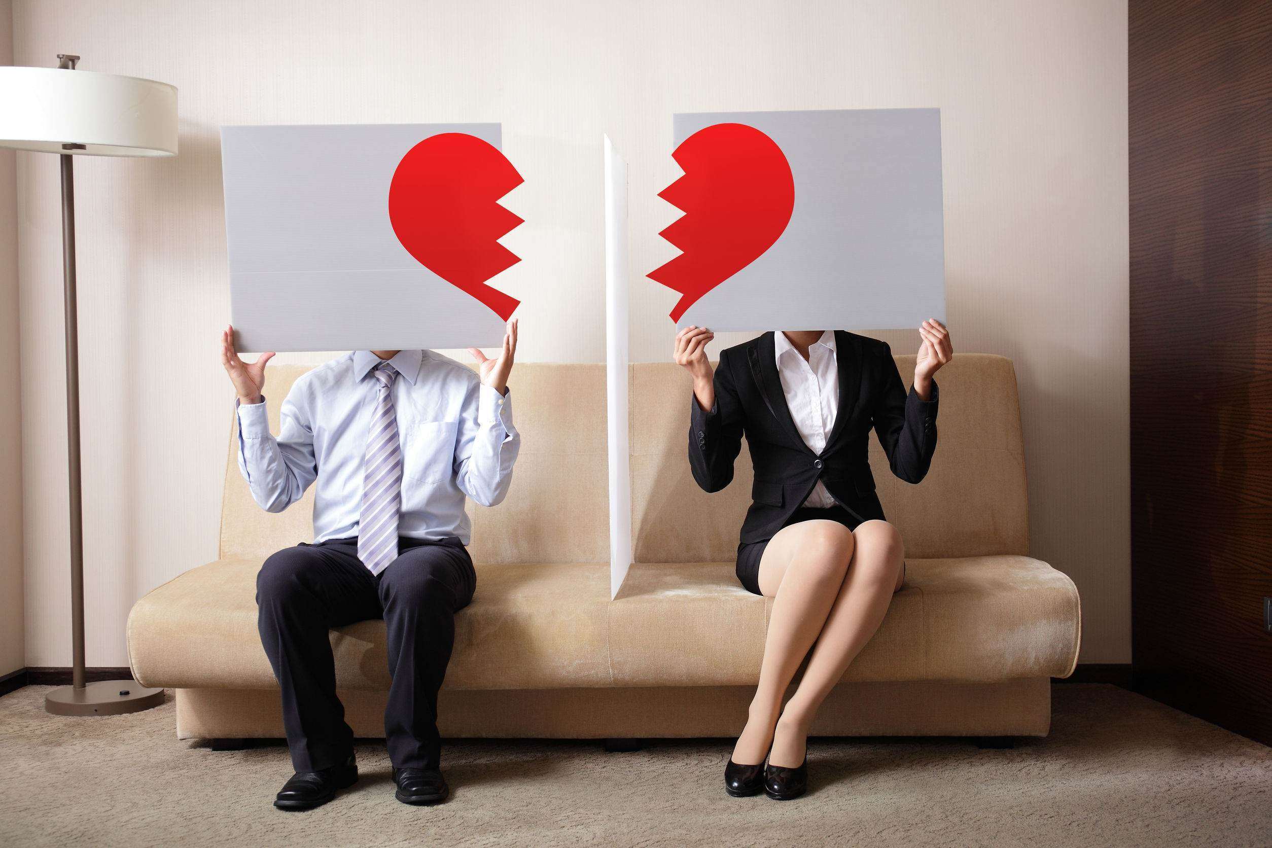 Conform superstitiei cei care se casatoresc in luna mai ajung sa divorteze