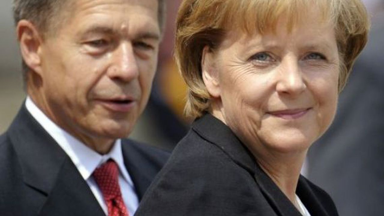 De ce este poreclit soțul Angelei Merkel Fantoma de la Operă