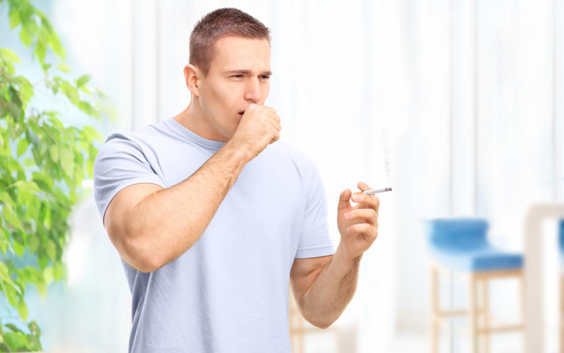 Tusea poate apărea atât în cazuri fumătorilor activi, cât și în cazul fumătorilor pasivi