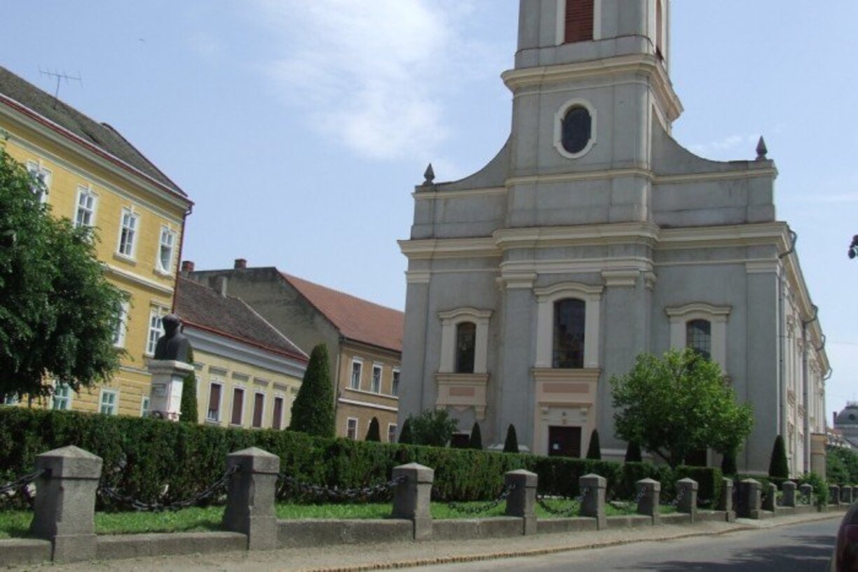 Biserica Reformată „cu Lanțuri”