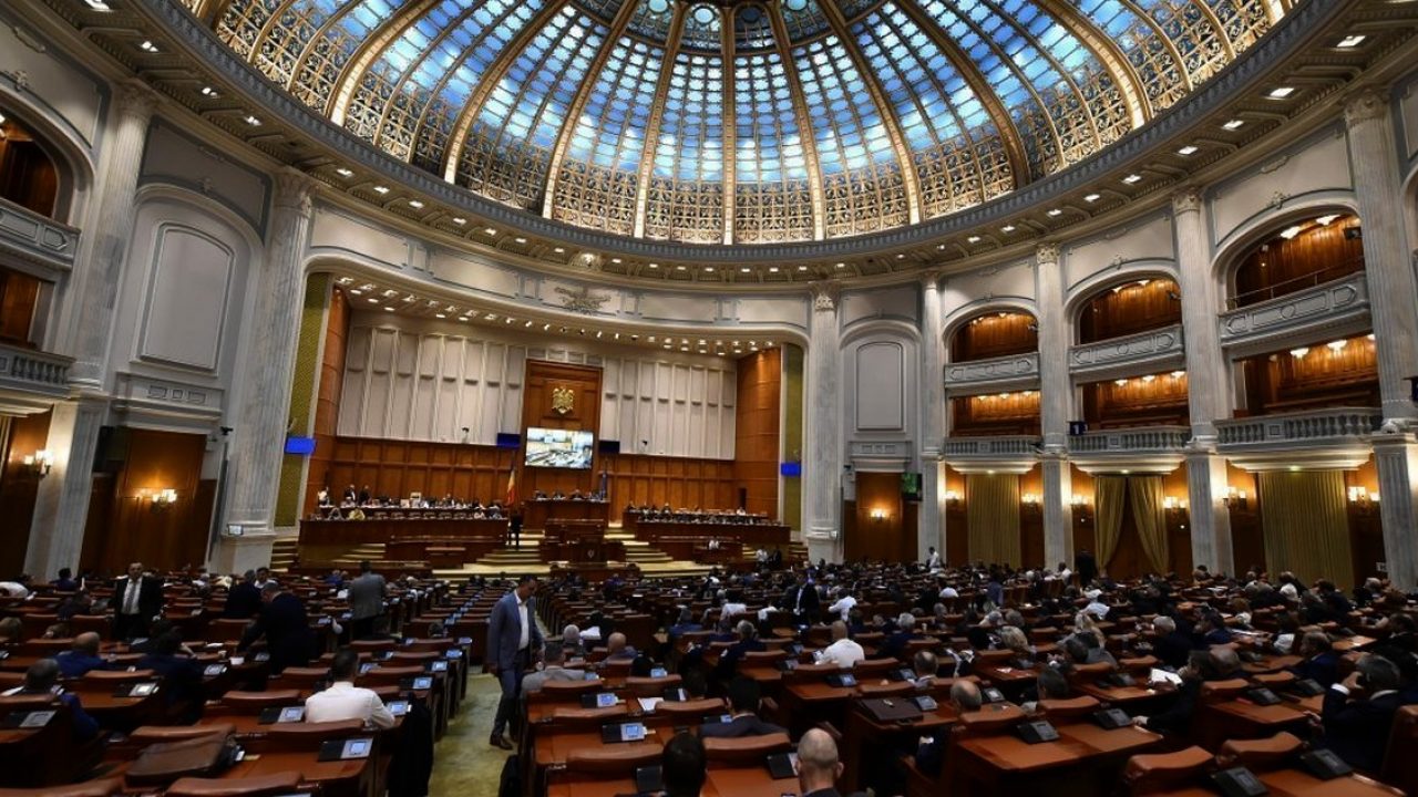 Ce se întâmplă cu pensiile speciale ale parlamentarilor români