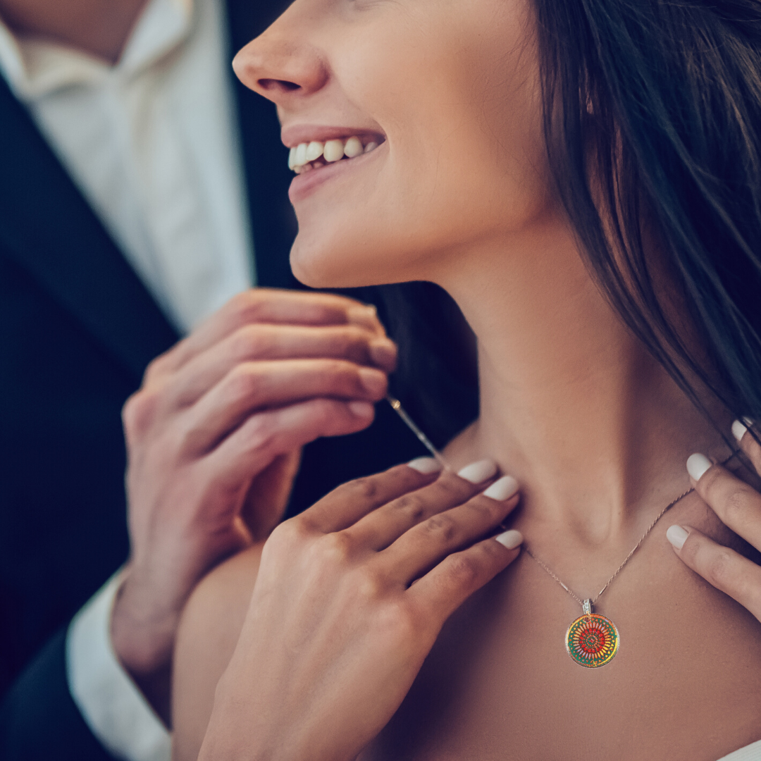 Indiferent de ce bijuterie vorbim, înainte de prima purtare, aceasta trebuie purificată