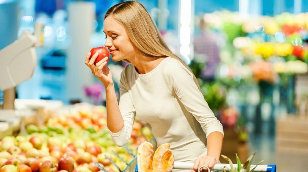 Ce se poate întâmpla dacă consumi alimente expirate