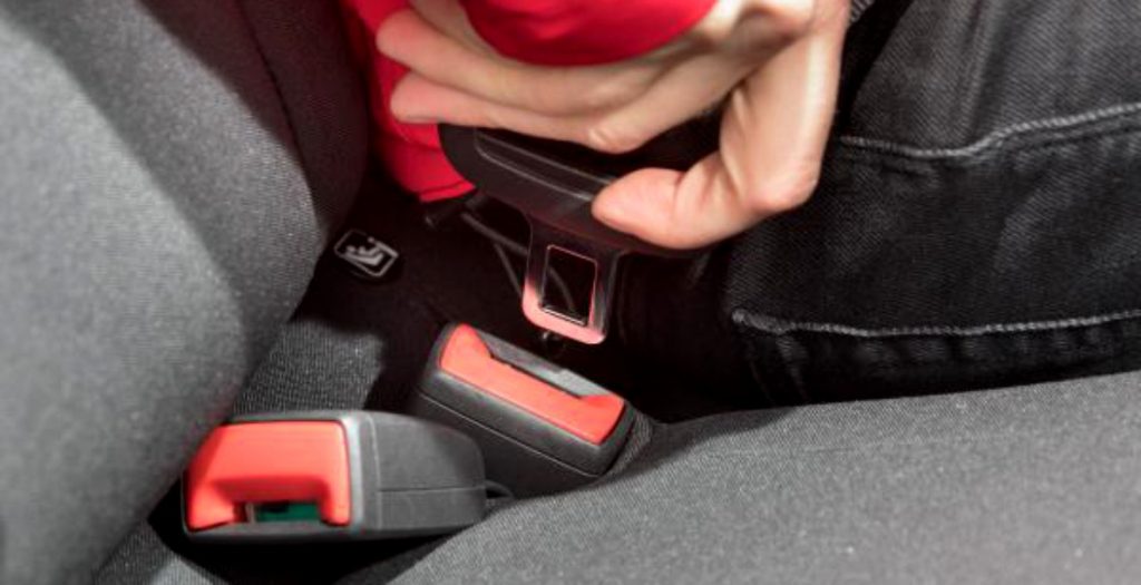 Cine nu este obligat să poarte centura de siguranță? Toate cazurile posibile, explicate