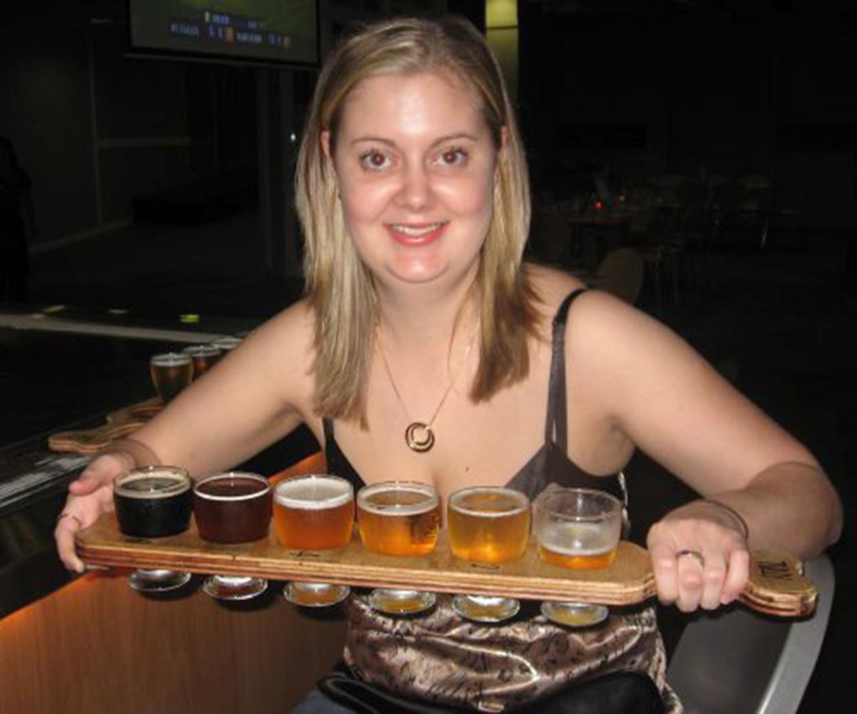 Samantha Hoult bea 12 beri și un litru de vodkă pe zi atunci când medicii i-au zis că va muri