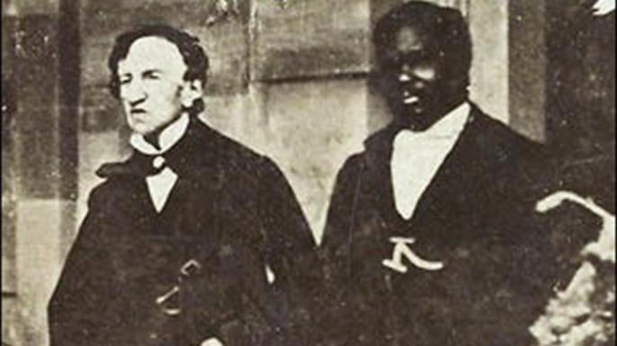 Dr. James Barry în stânga