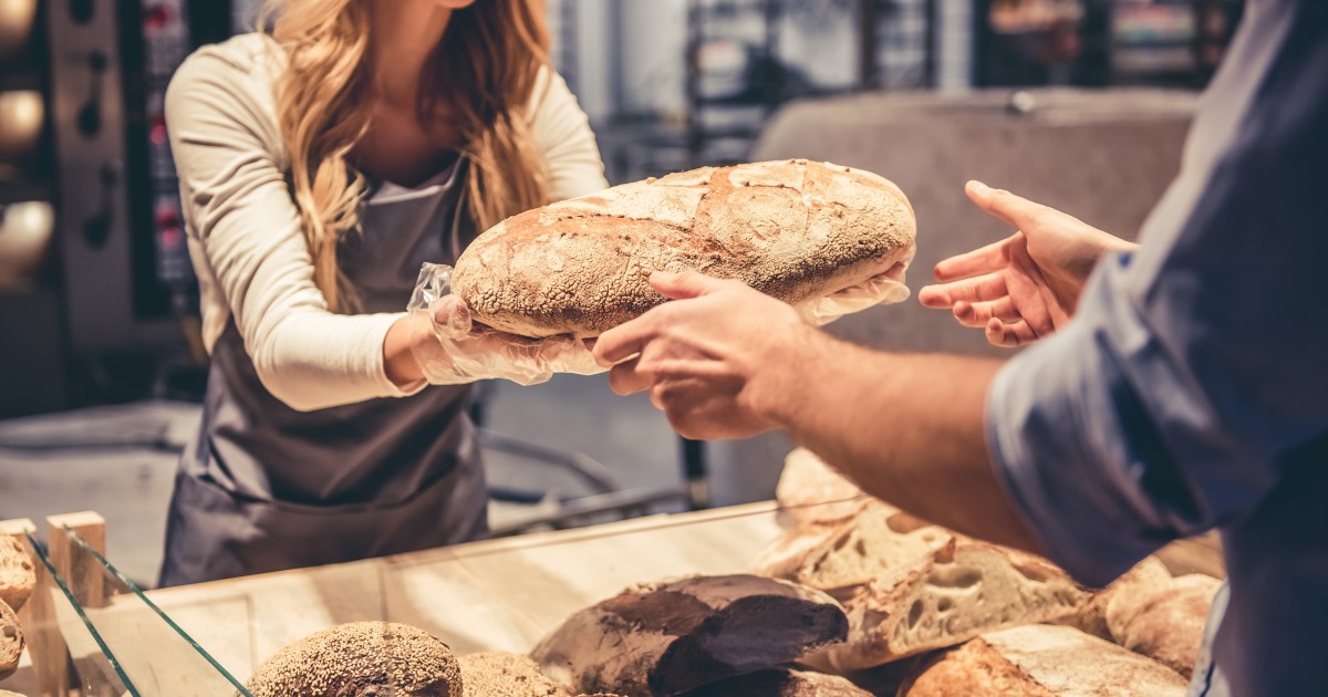 Poate supraviețui coronavirusul pe alimente neambalate