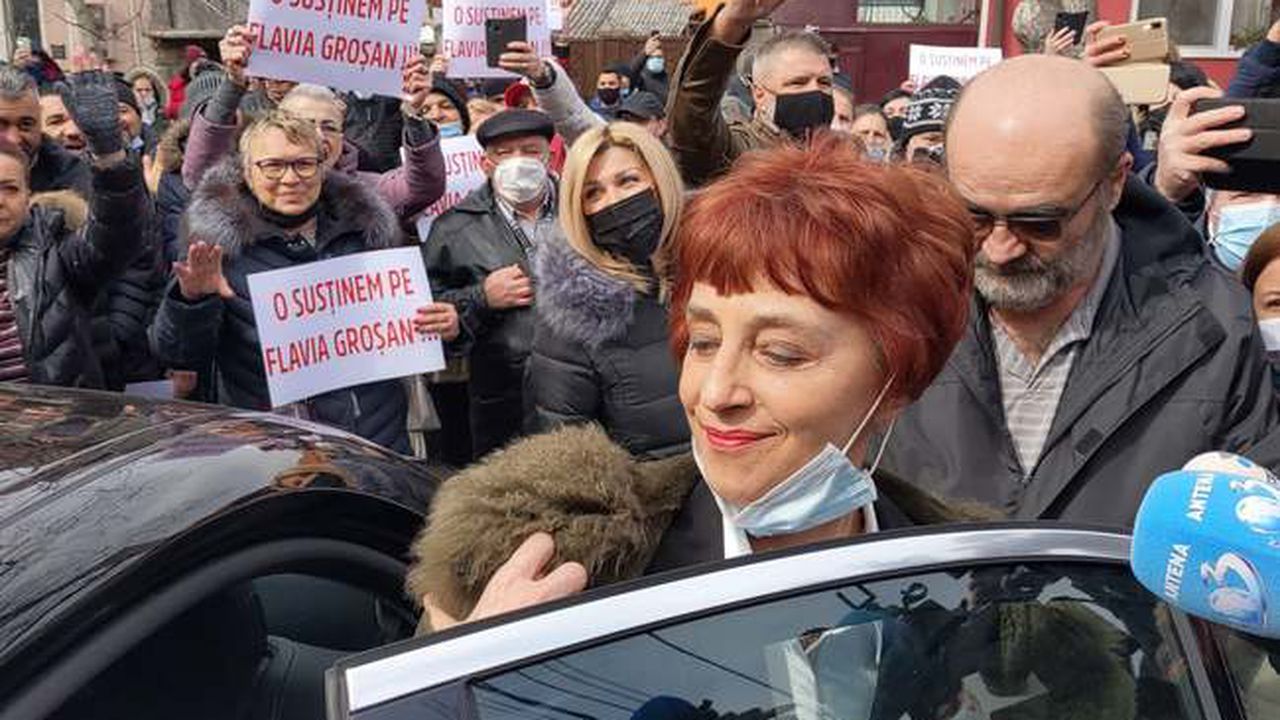 În urma declarațiilor din ultimele zile, Flavia Groșan a fost audiată de Colegiul Medicilor Bihor