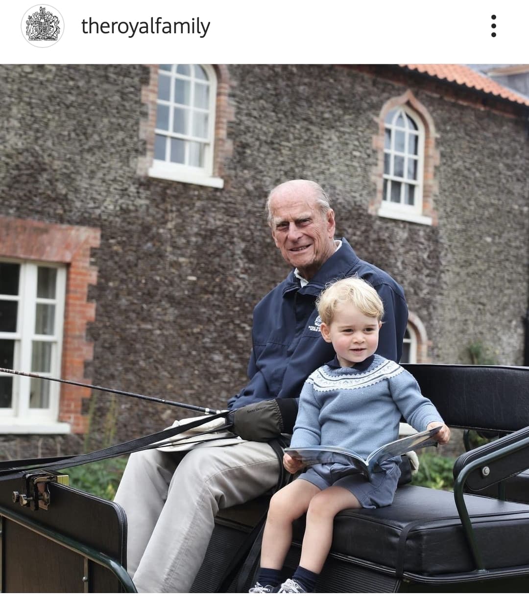 Printul Philip si Printul George de Cambridge