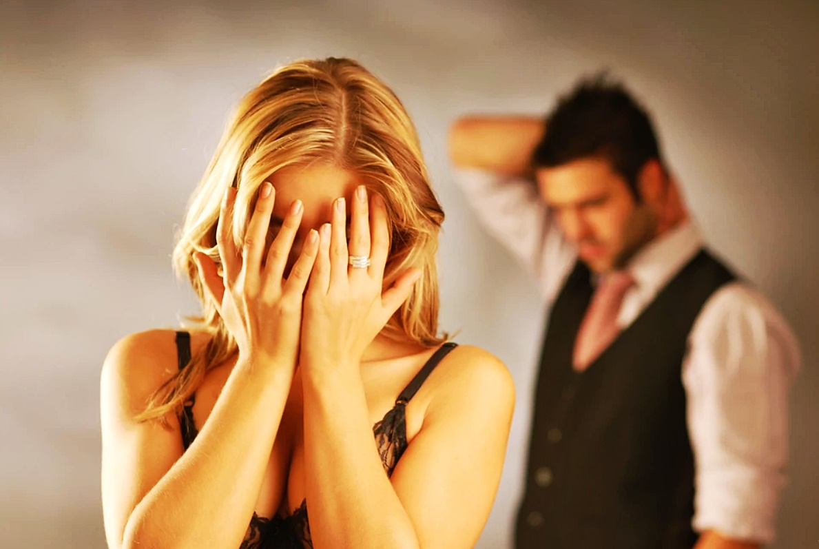 Bărbatul care s-a însurat de 4 ori și a divorțat de 3 ori în doar 37 de zile. Motivul banal din spatele acestei decizii