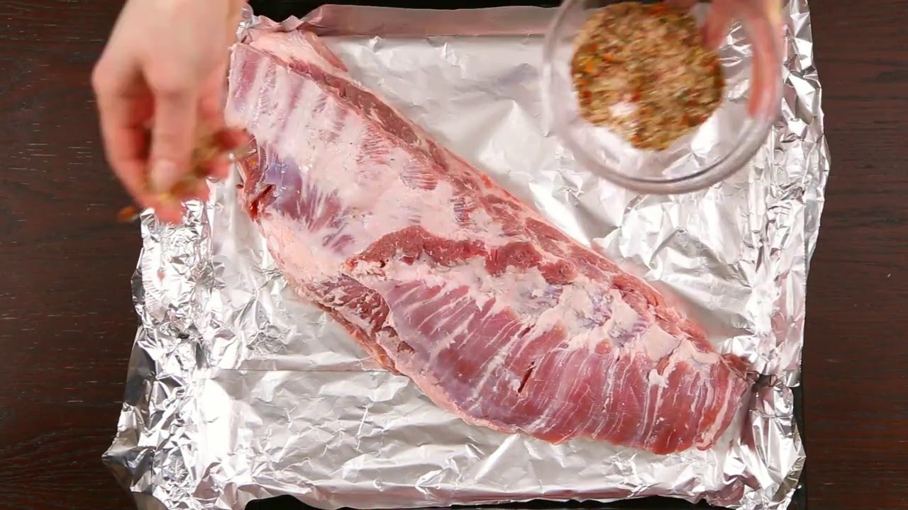 Cât timp trebuie să lași la marinat coasele de porc înainte să le gătești
